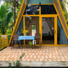 Private bungalow in Ben Tre – Golden Yellow Home