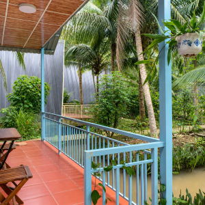 Bungalow Garden View outdoor garden and pond area in Ben Tre